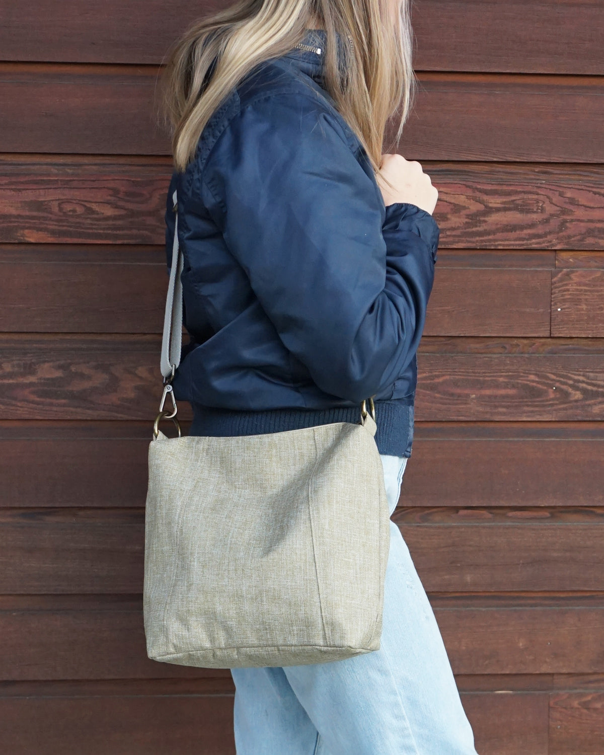 Venture Hobo</br><small><i>(White Pine</i></small>) - Meridian Lee