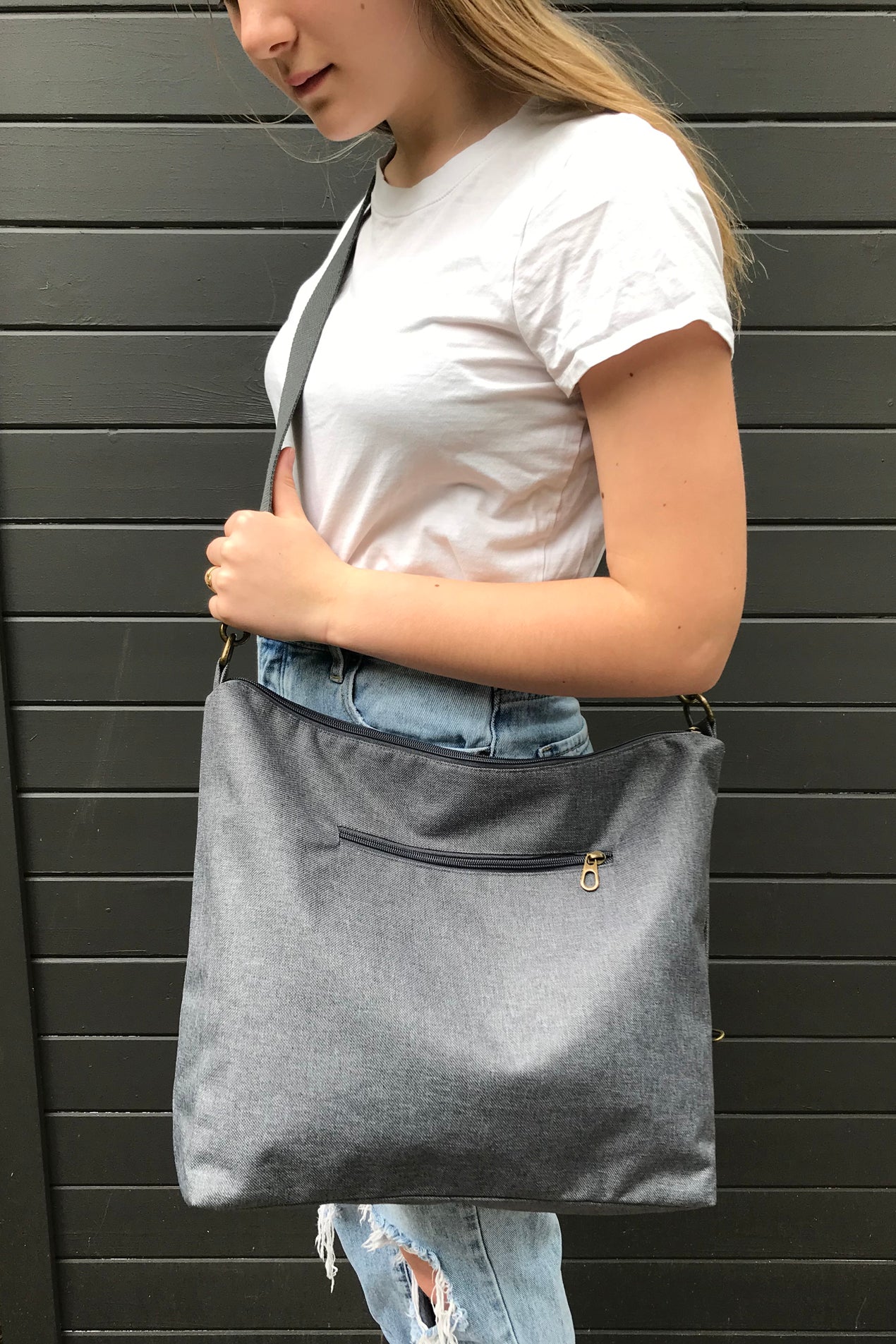 Classic Hobo</br><small><i>(Charcoal</i></small>)